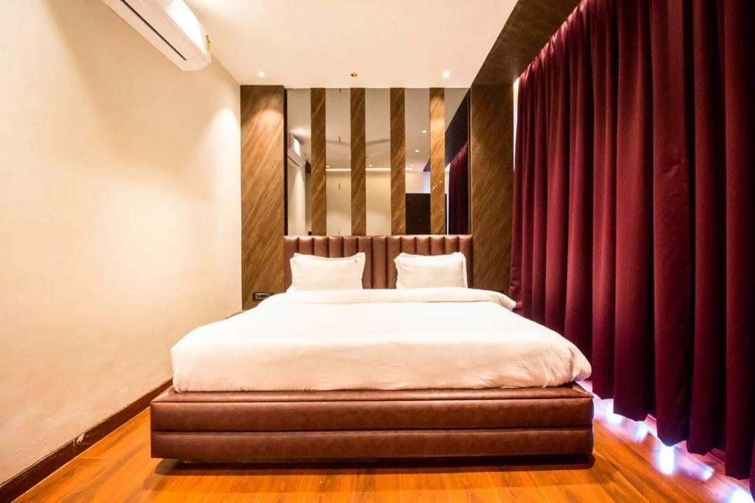 F3 Macau Villa Igatpuri Exteriér fotografie